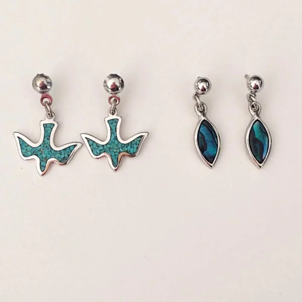 2 pairs of small silver and blue dangle earrings